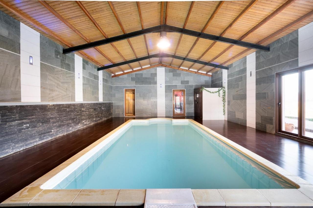 Villa Luxury Valdeorras à Valdegodos Extérieur photo